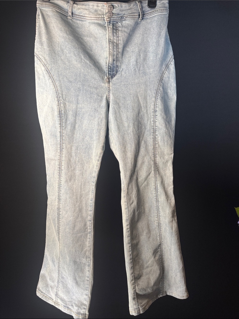 Free People Light Wash Flare Jeans Size 33